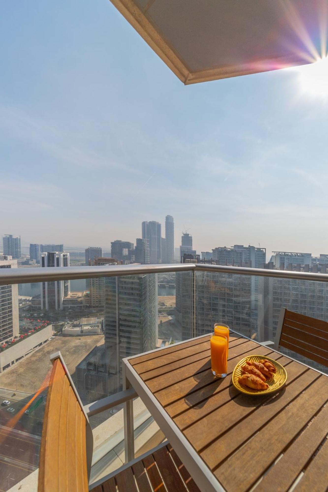 迪拜Boutique Living - Burj Views - Renovated公寓 外观 照片